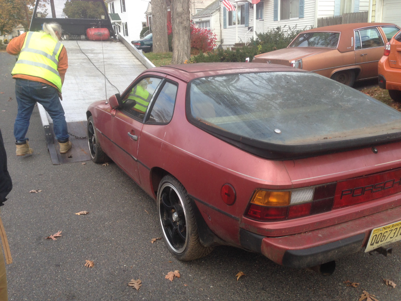 Illustration for article titled 500 Dollar Special Porsche 924.